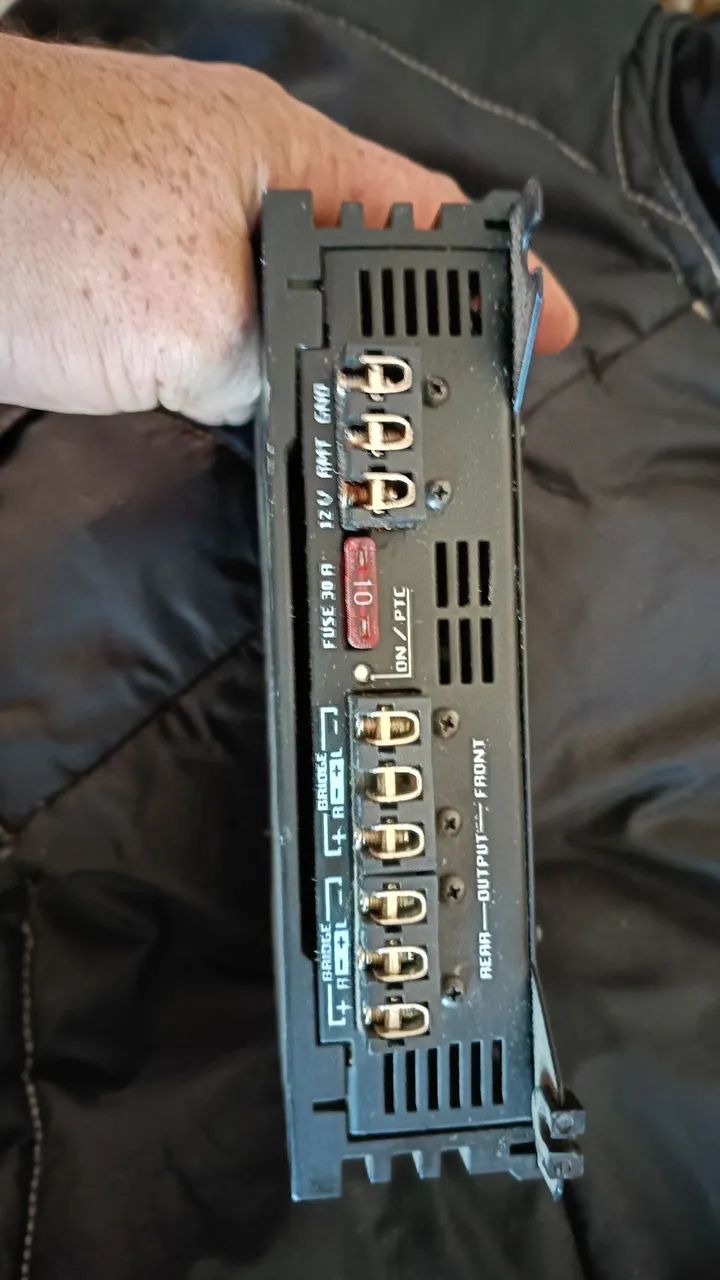 Módulo 4 canais 500 rms 