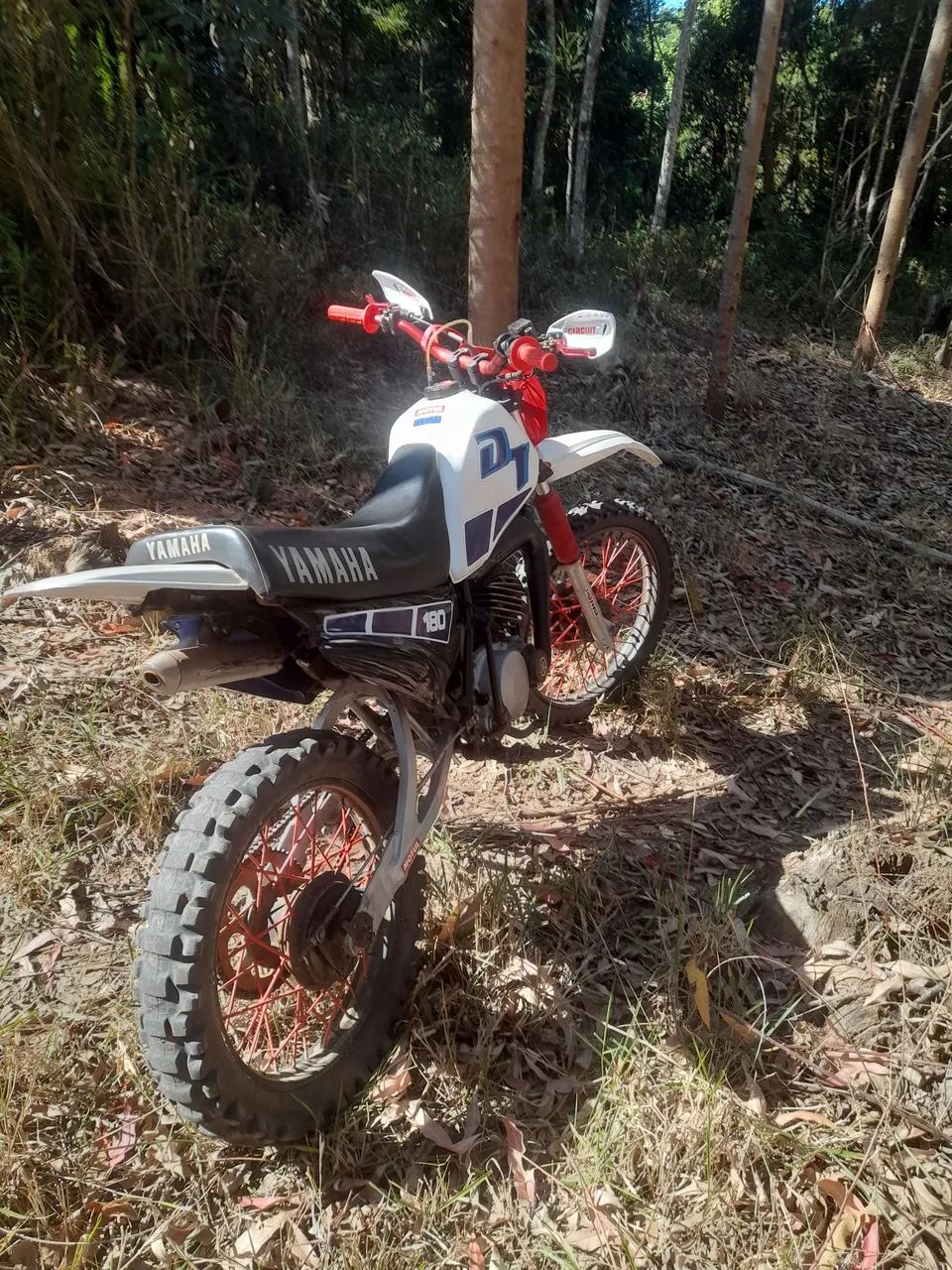Dt 180  - Foto 2