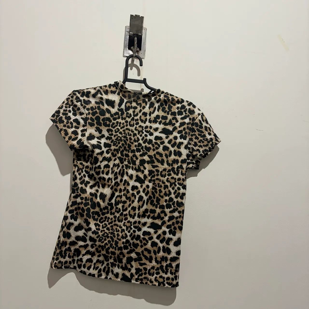 camiseta feminina animal print - Foto 2