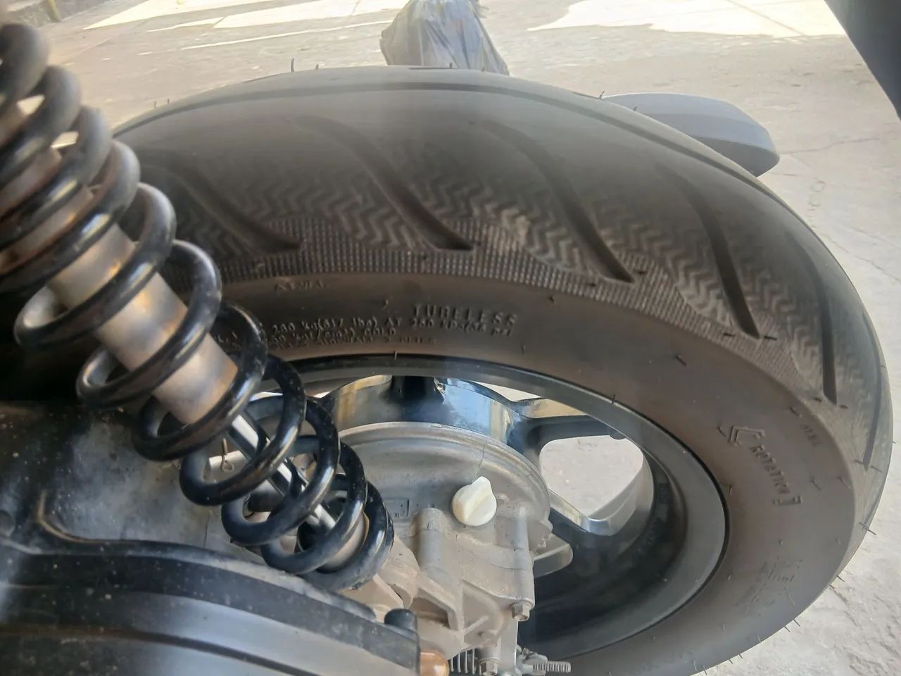 Fluo 125 Yamaha  - Foto 4