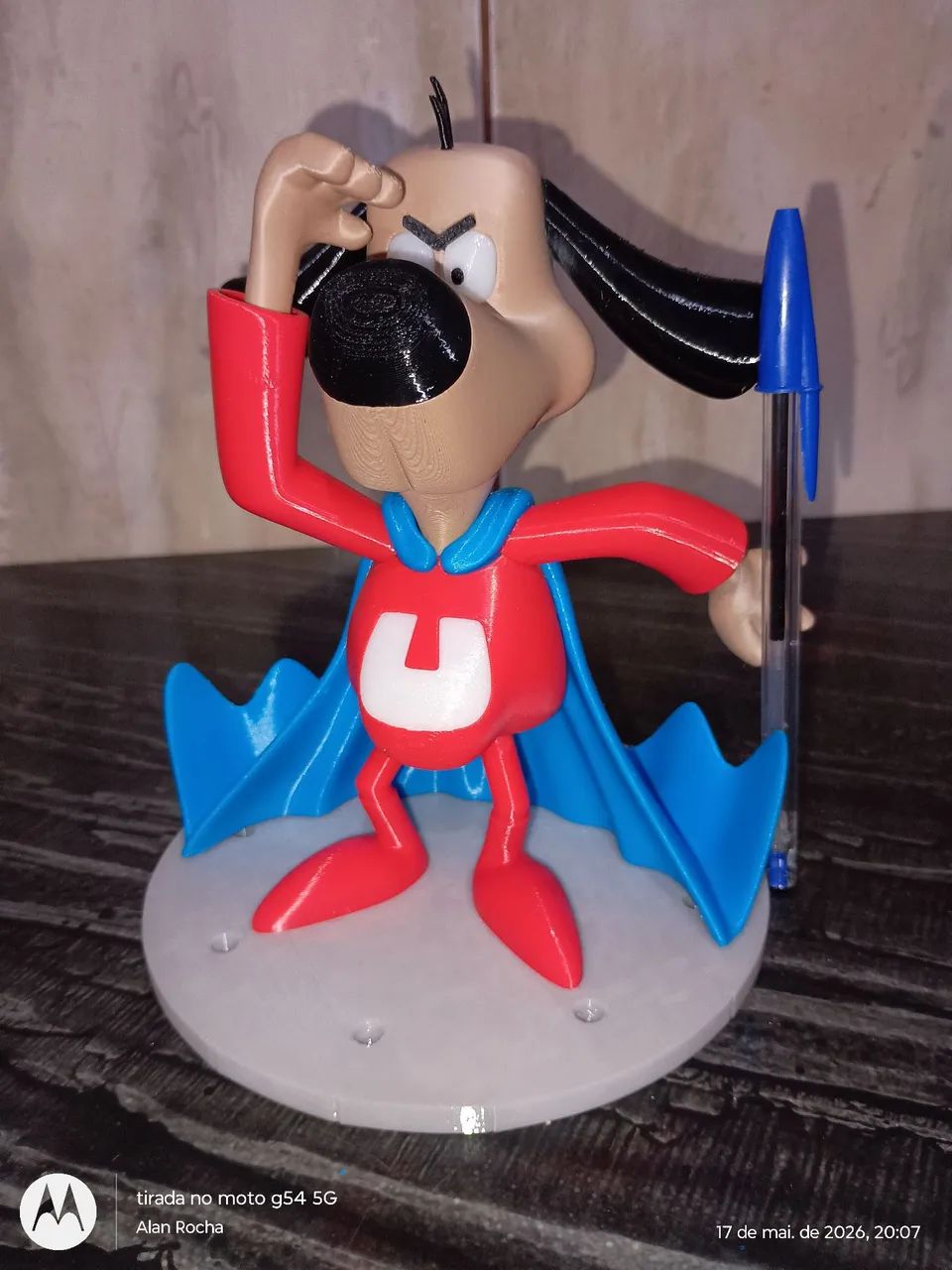 Cão vira lata Underdog 