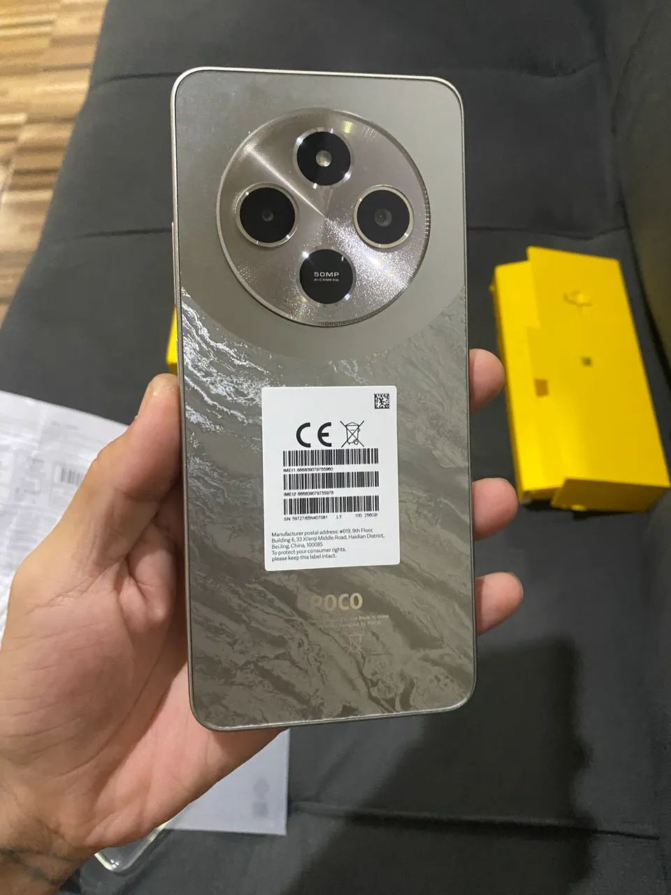 POÇO C75 256G 8 ram 4 dias de comprado completo !!!