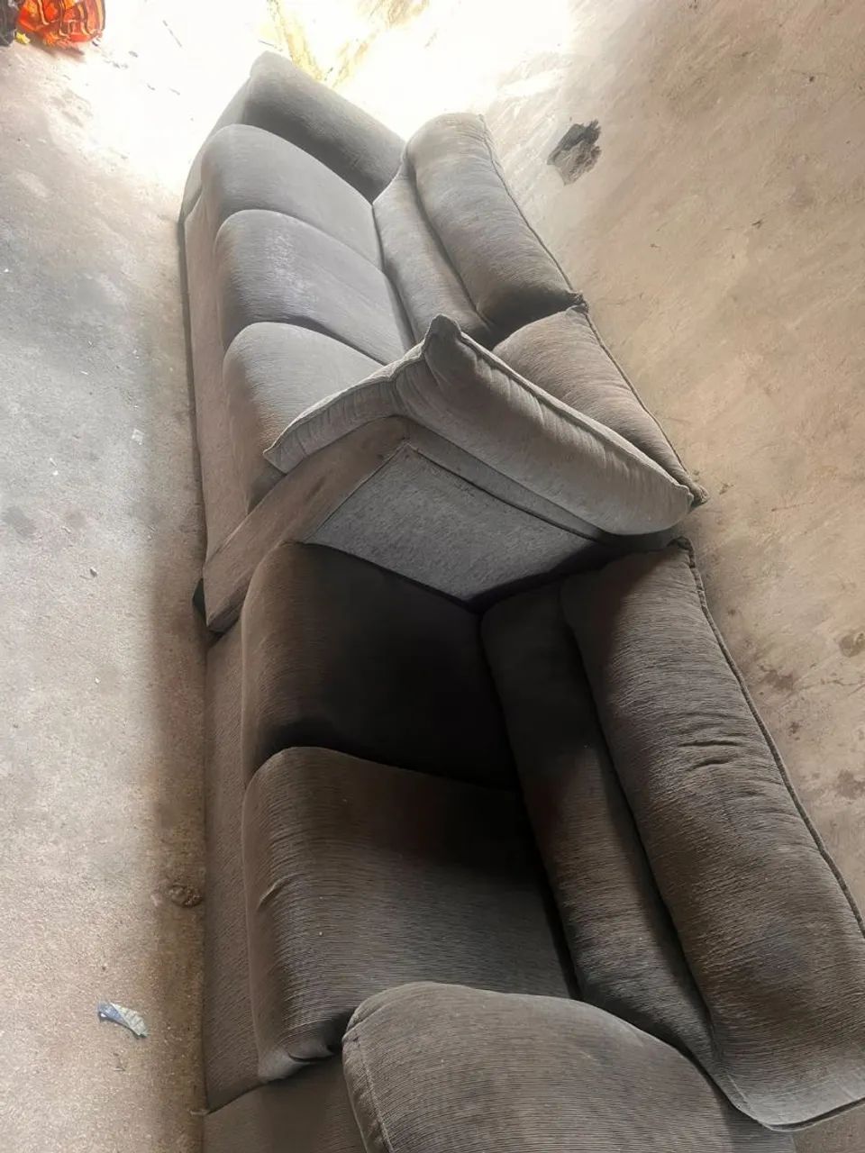 Vendo esse sofá de 3 e 2 lugar - Foto 3