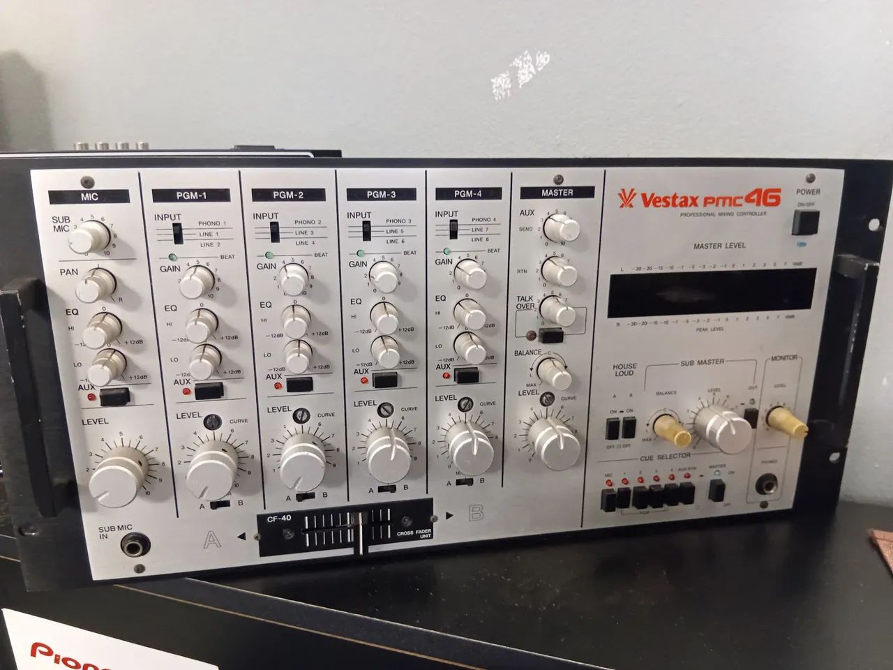Mixer Vestax PMC-46 House Version ? Raro , muito bem conservado