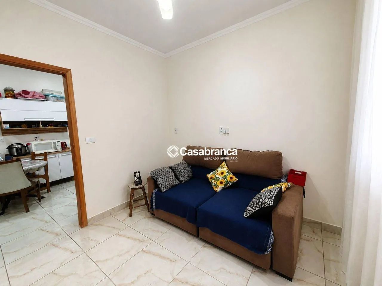 Casa com 02 quartos à venda na Vila Assis em Sorocaba/SP.