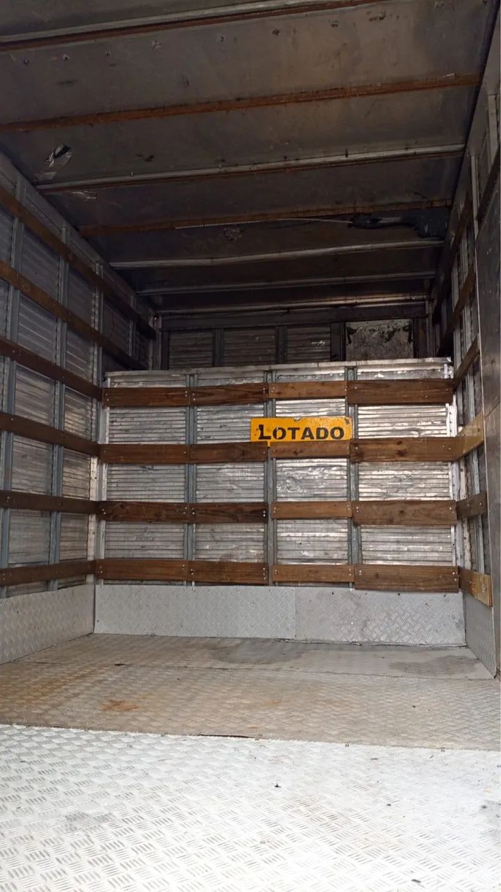Baú para iveco com avanço  - Foto 3
