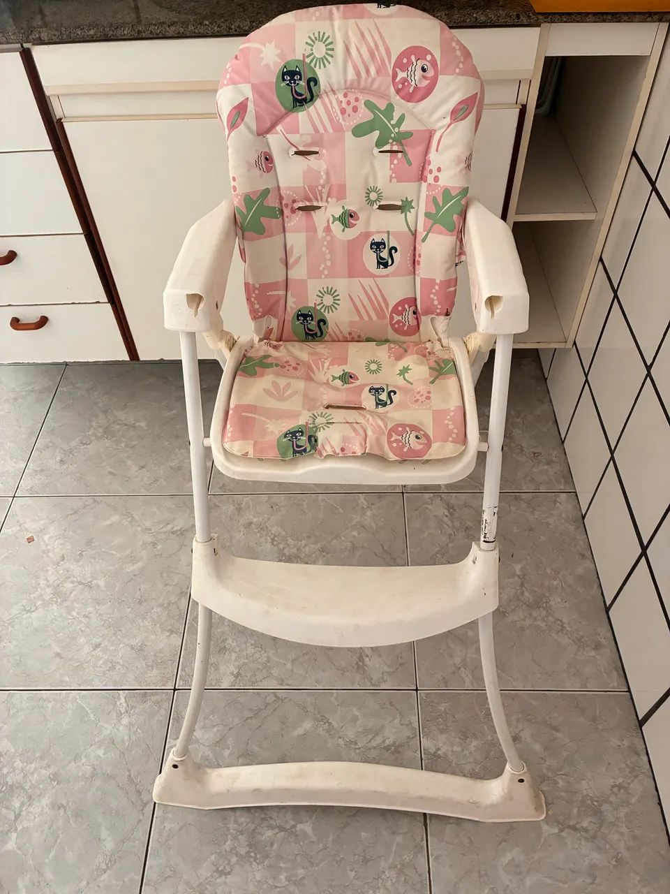 Vendo cadeira de alimentação Burigotto - Foto 2