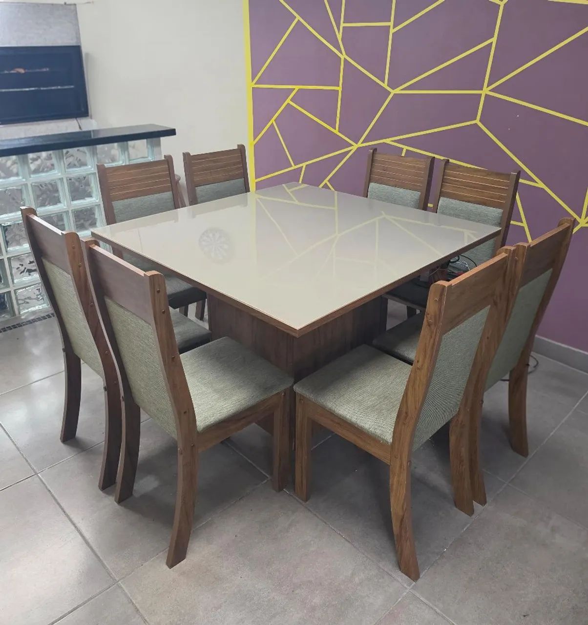 Mesa quadrada 8 lugares tampo vidro