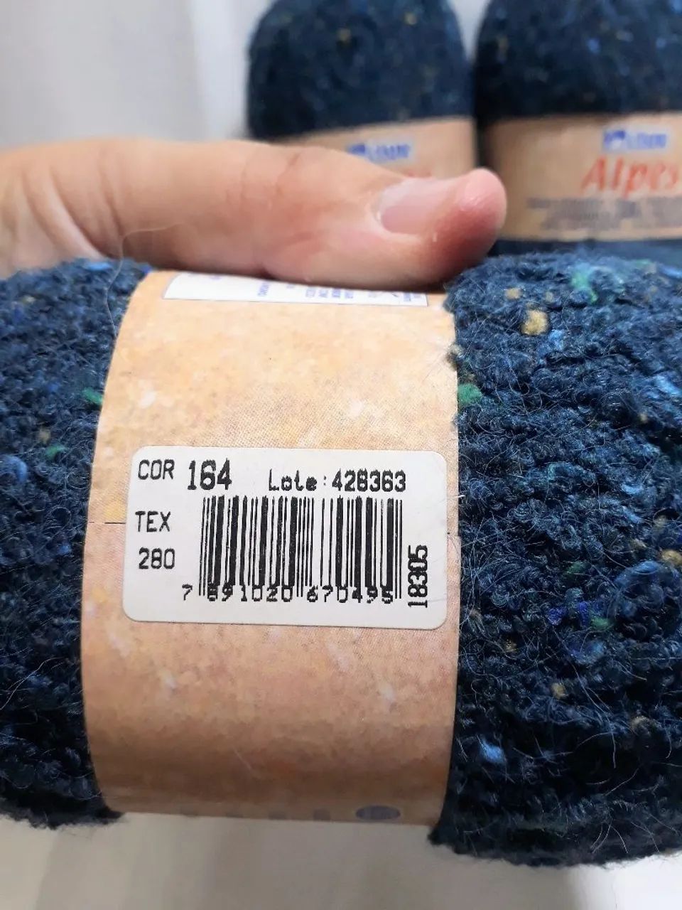 04 novelos lã cisne azul tex 280 - Foto 3
