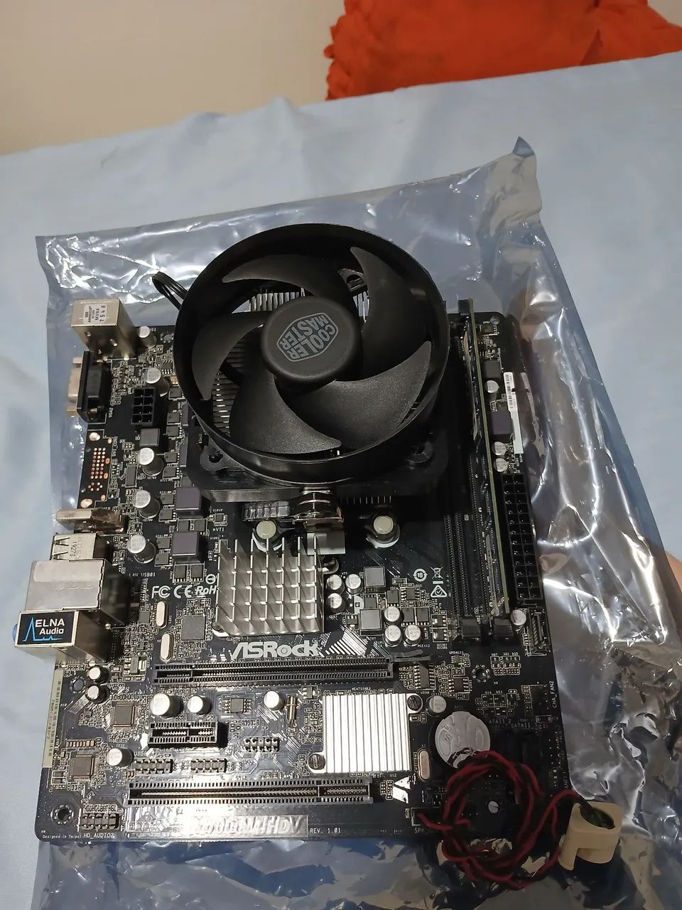 Kit AMD Phenom II X6 (6 Núcleos) + Placa Mãe + 4GB RAM + Placa GT210 - Foto 3