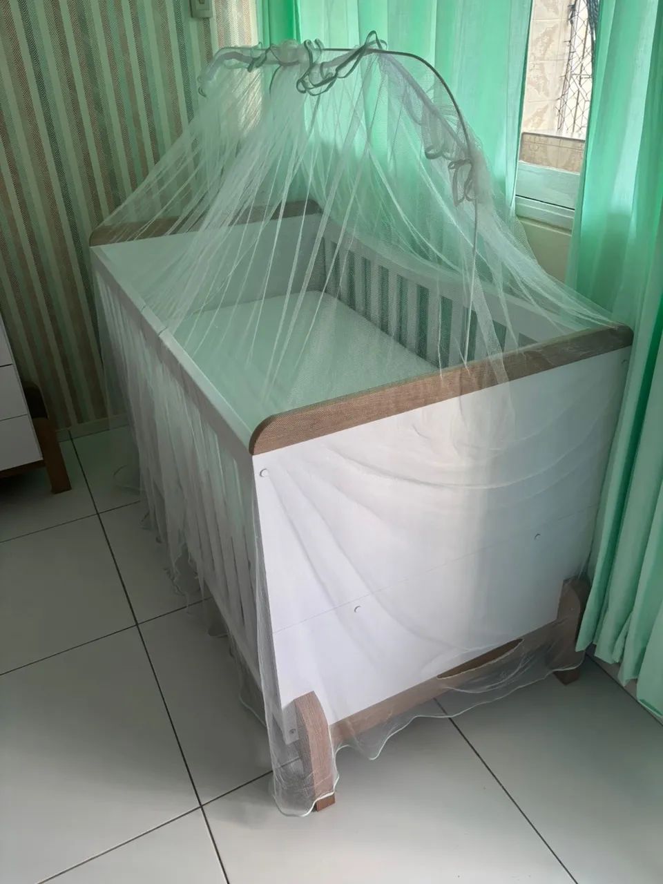 Berço Padrão Branco e Jequitibá Henn Ternura - Foto 4