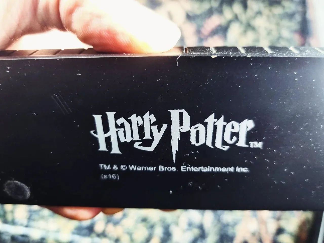 Colar Xenophilius Lovegood Reliquias da morte Harry Potter Noble collection  - Foto 4