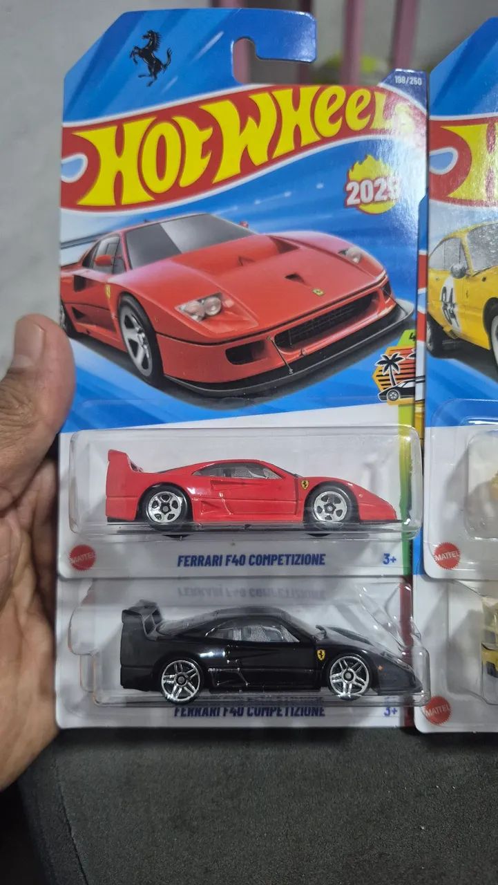 Pack 1 de Ferrari + 1 mini de brinde charger - Foto 3