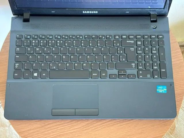 Notebook Samsung - Core i3 4th gen - Memoria de 8gb - SSD de 240gb - Foto 2