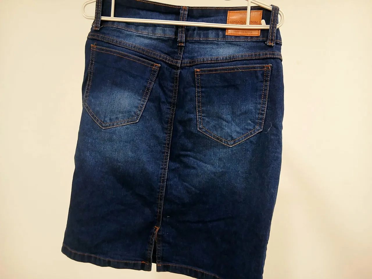 Saia jeans azul tamanho 40 - Foto 2