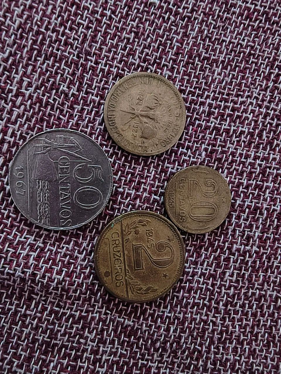 Moedas antigas brasileiras.