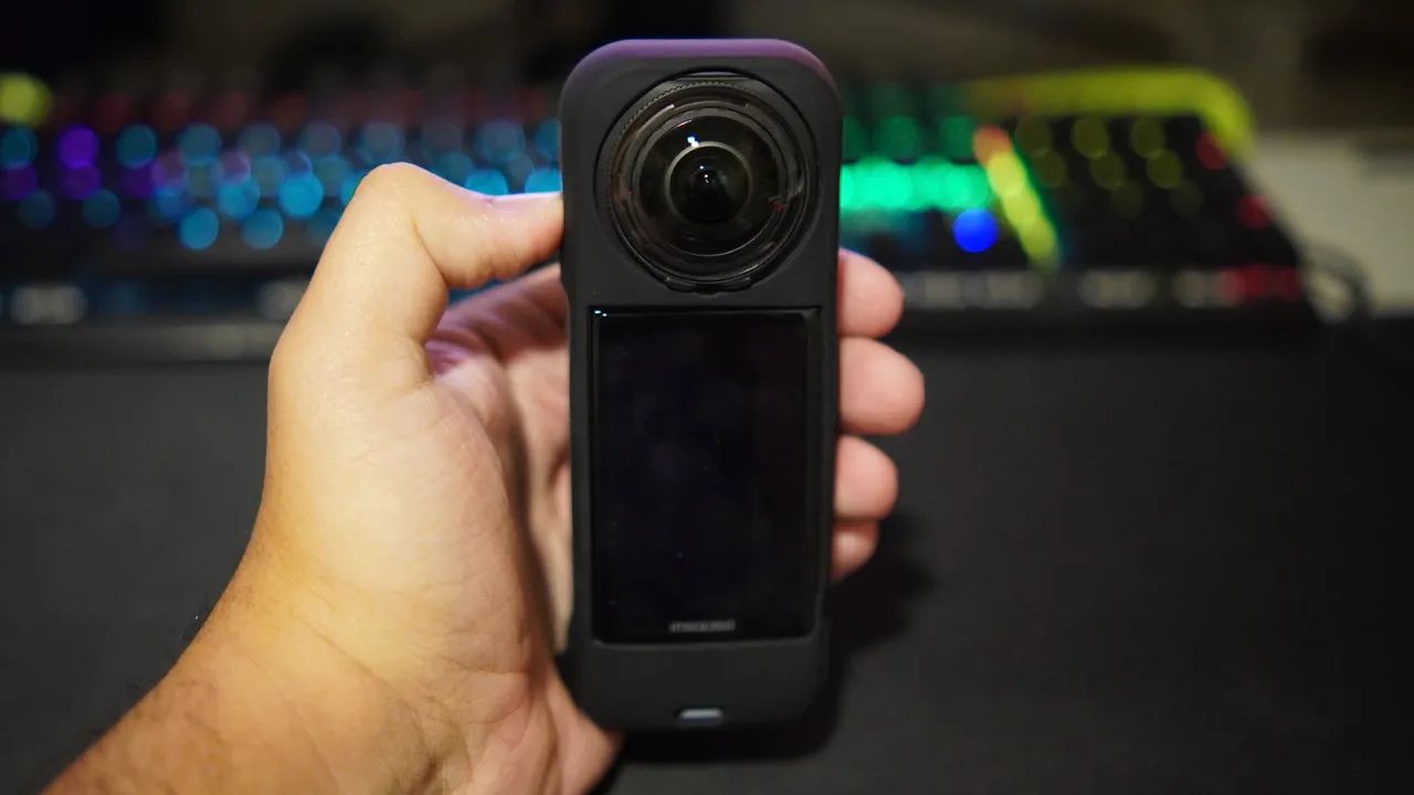 Insta360 X5 - Usada 3 vezes (estado de nova) com película e case - Foto 3