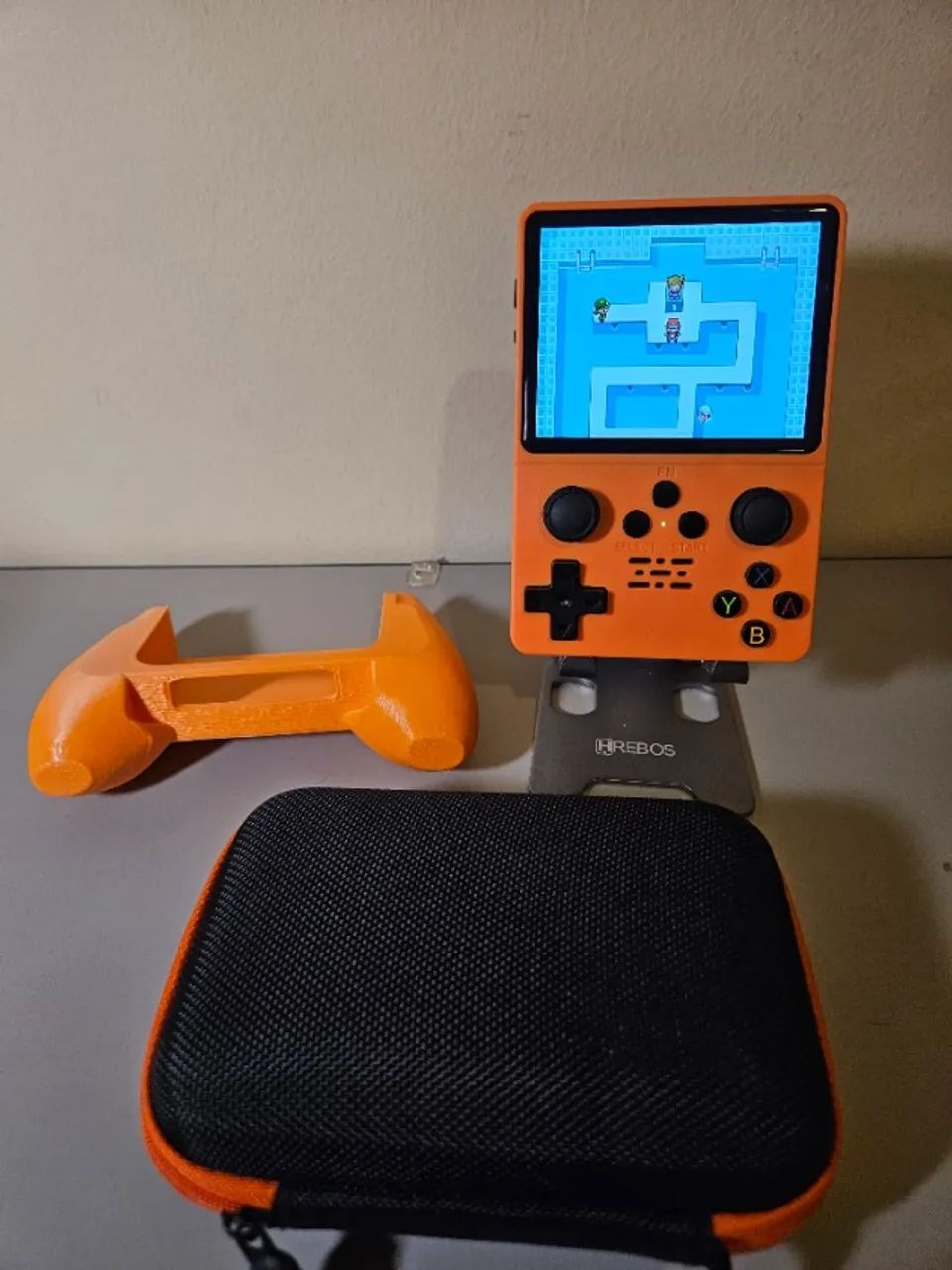 Portátil Retrogames R35S - com Diversos Emuladores e Jogos + Bag + Grip