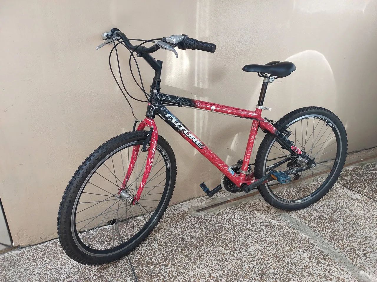 Vendo Bicicleta Caloi Future de Alumínio  - Foto 2