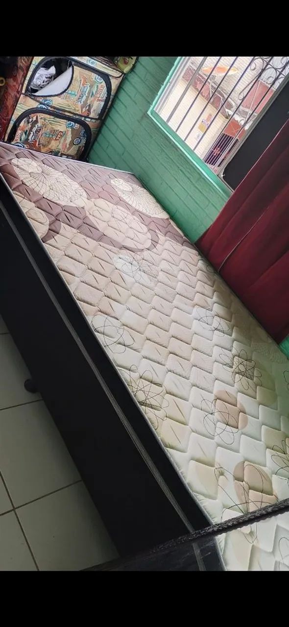 vendo duas camas de solteiro,uma box e uma de angelim - Foto 4