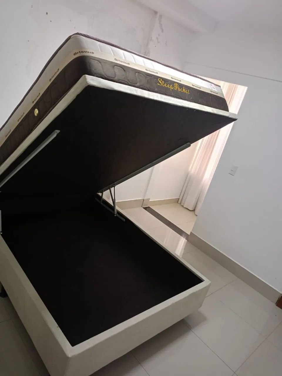 Cama baú e colchão molas ensacadas 