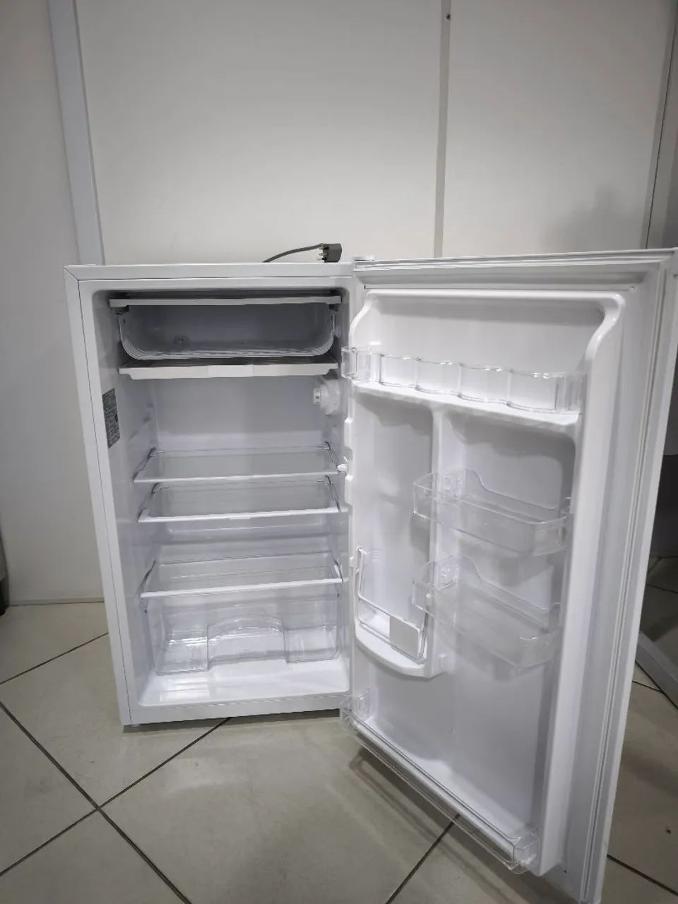 Frigobar Electrolux 90L - Foto 3