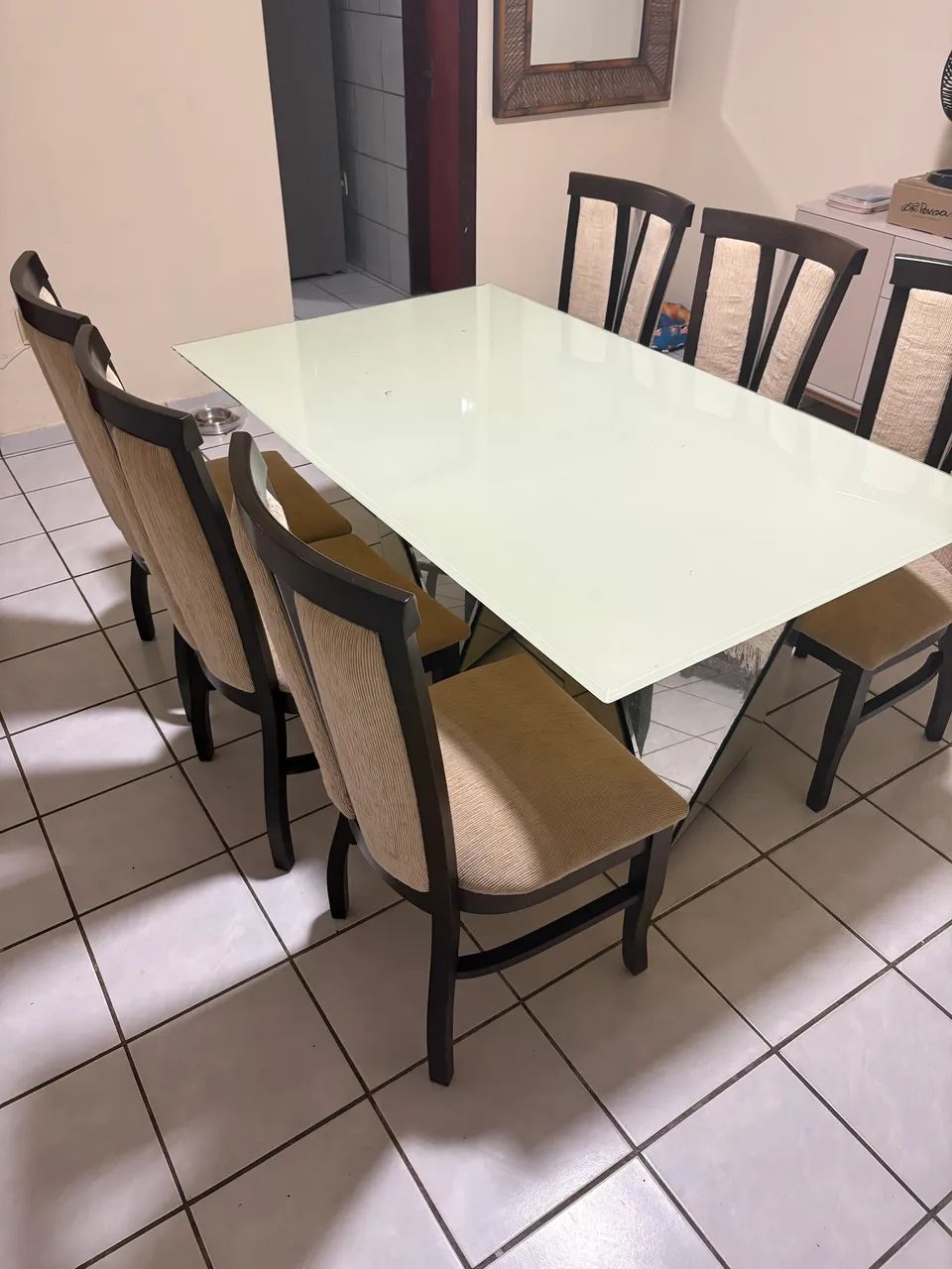 Mesa de jantar com 06 cadeiras  - Foto 3