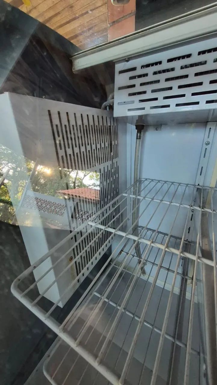 Vitrine Panorâmica Refrigerada 1,20x1,40. - Foto 4