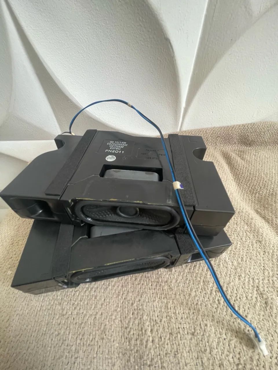 PAR DE AUTO FALANTE DE TV LG 43 POLEGADAS  - Foto 2