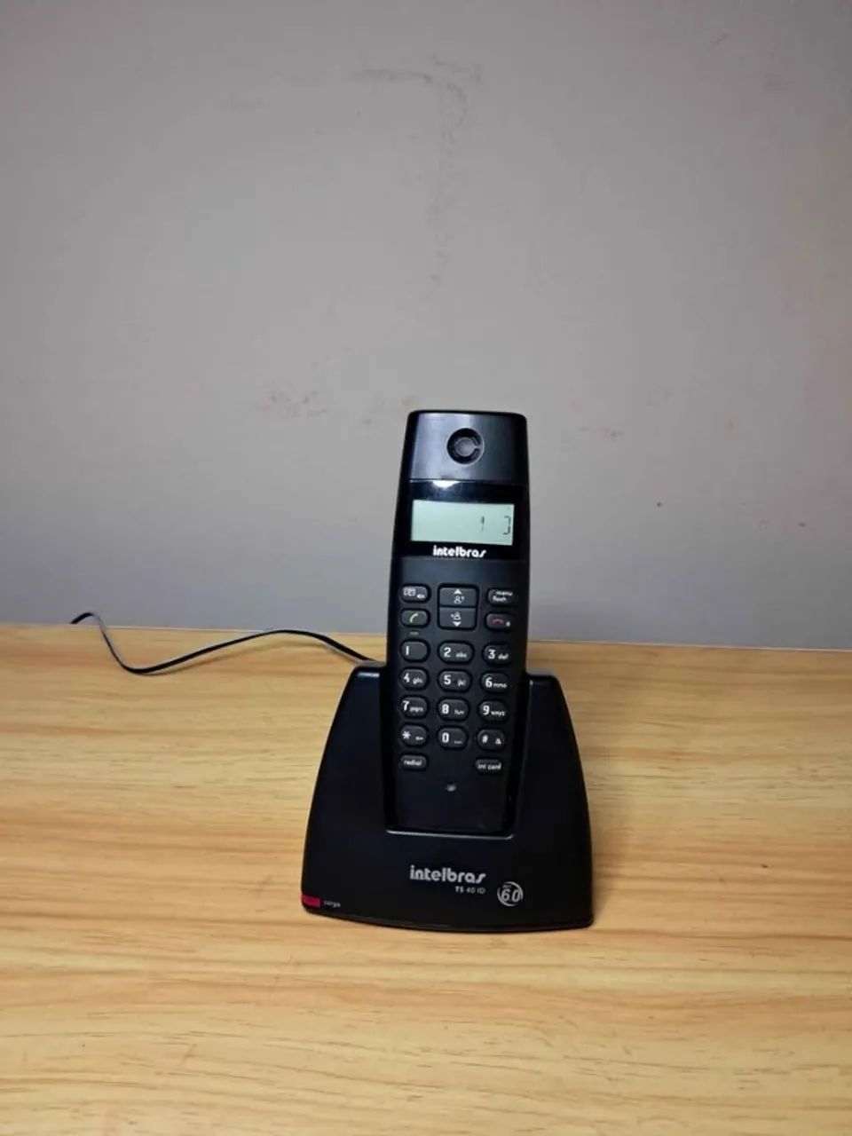 Telefone sem fio intelbras TS 40 id , funcionando, está com a bateria viciada (precisa tro - Foto 3