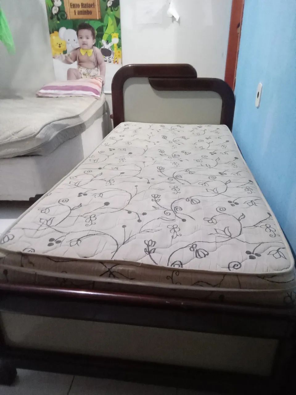 Vende-se cama de solteiro com colchão ortobom  - Foto 2