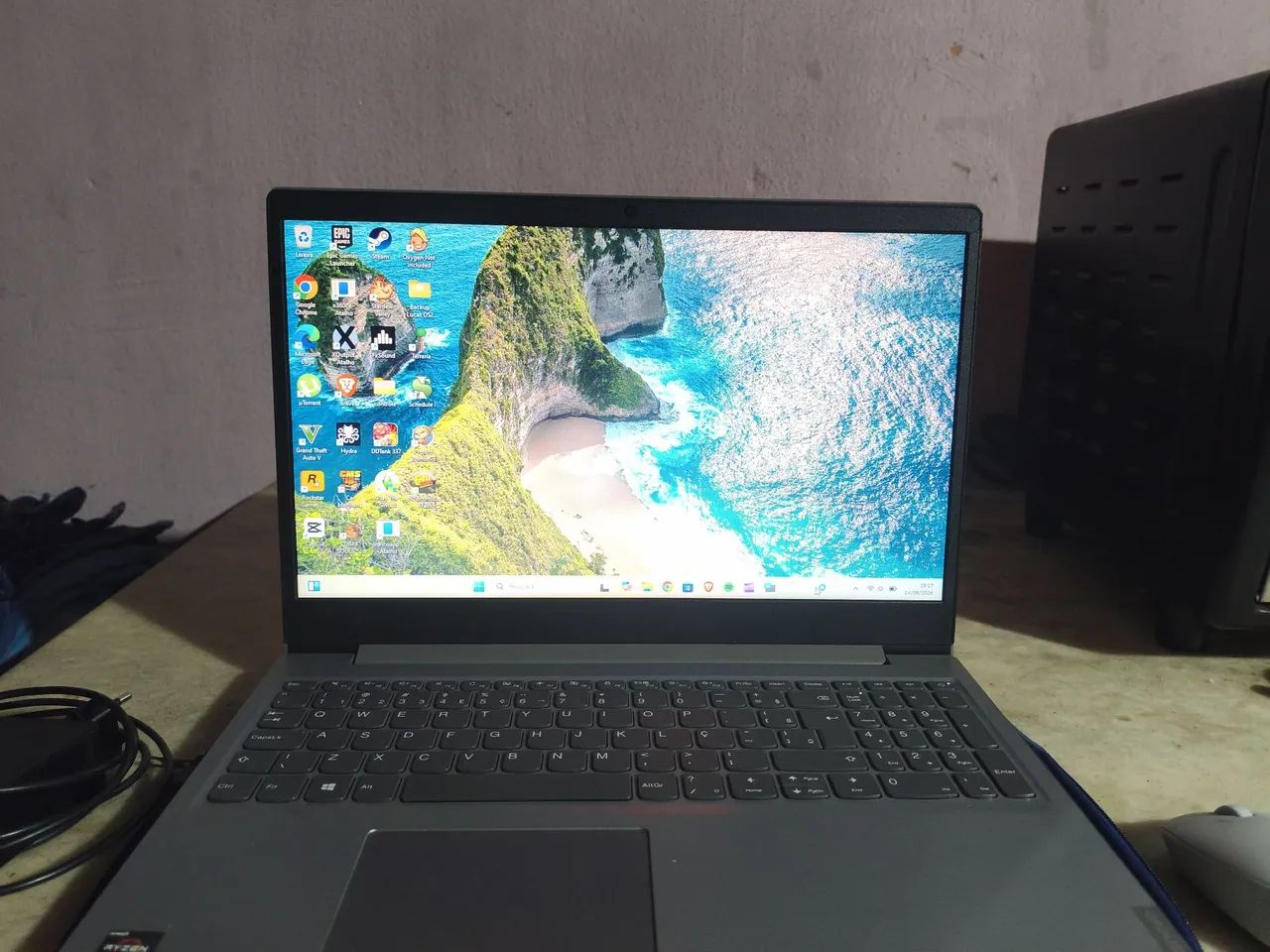 Vendo notebook Lenovo ideapad s145 - Foto 2