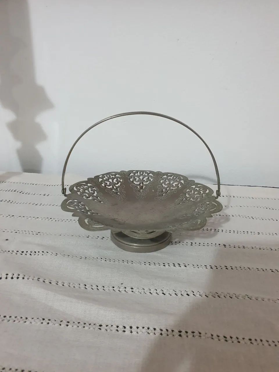 Cesta em inox com 70 anos 