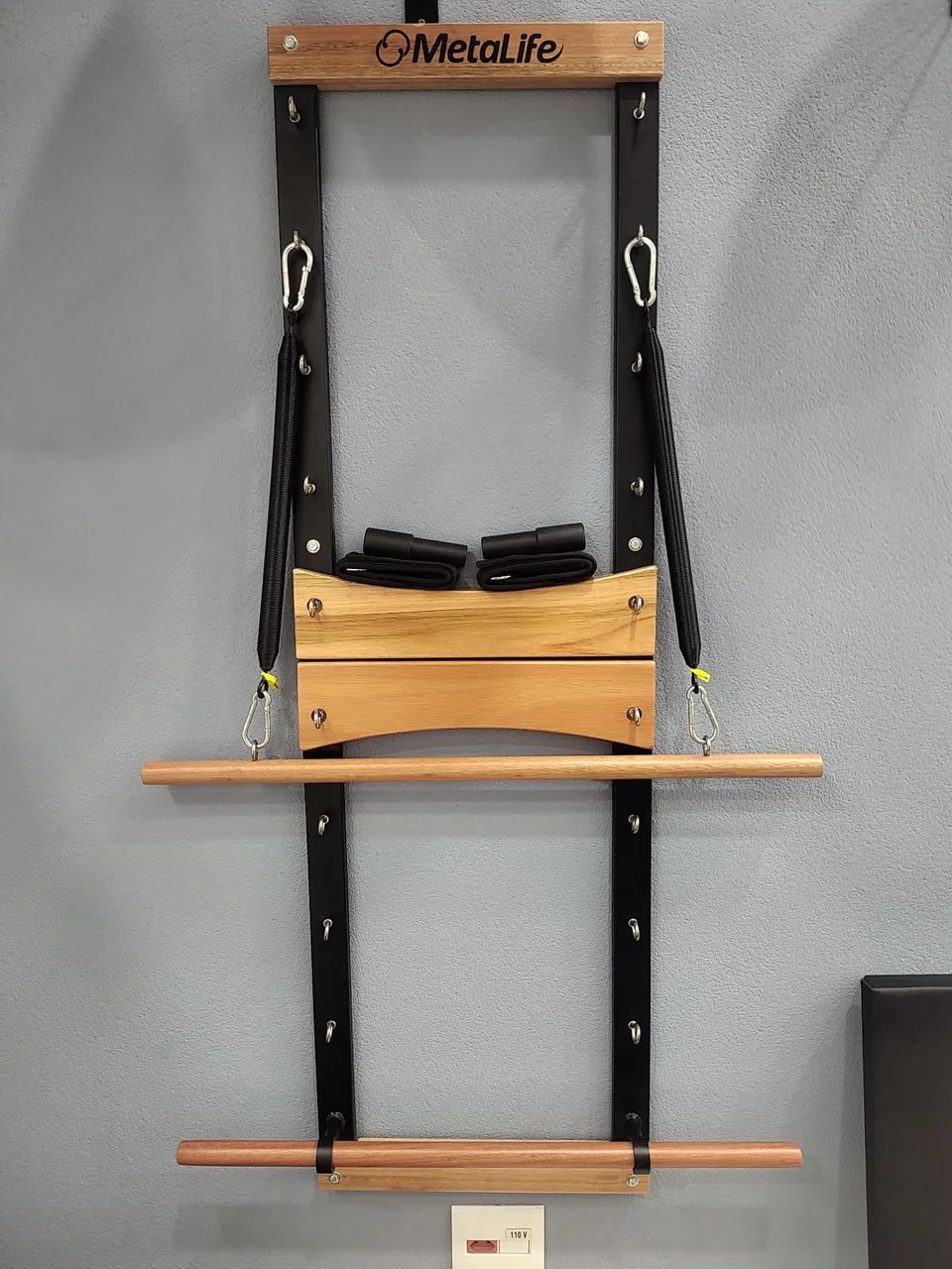 PRANCHA DE MOLAS METALIFE, SEM USO.