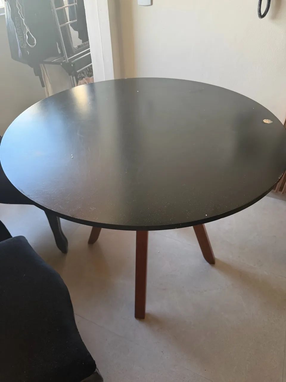 Mesa com 1 cadeira  - Foto 2
