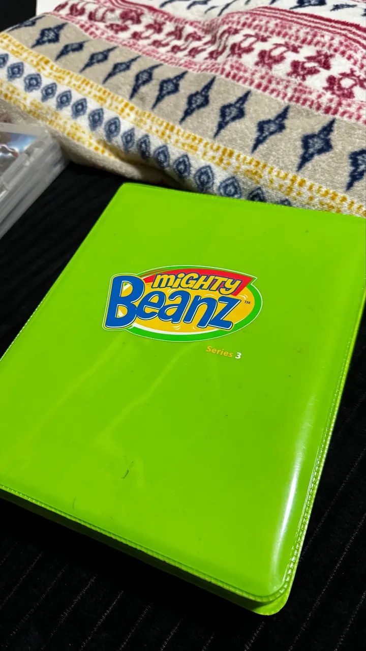 Mighty Beanz - Estojo Verde + Coleção com Vários Beanz Originais