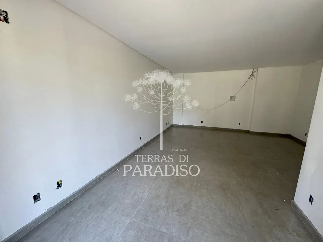 Sala comercial NOVA, com 40 m² e 01 banheiro no Centro de Campo Alegre - SC - Foto 2