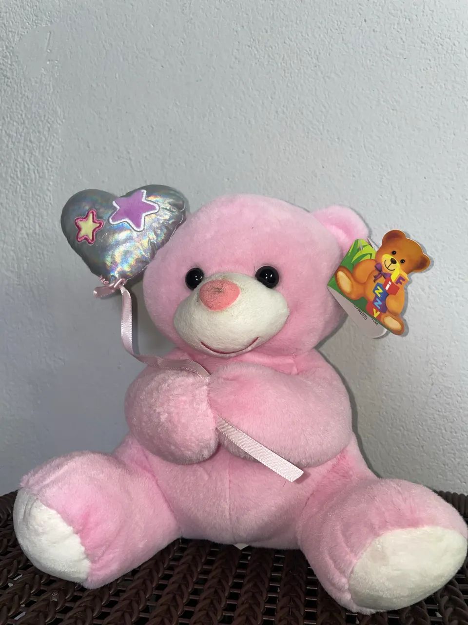 Ursinho de Pelúcia Rosa com Coração - Foto 3