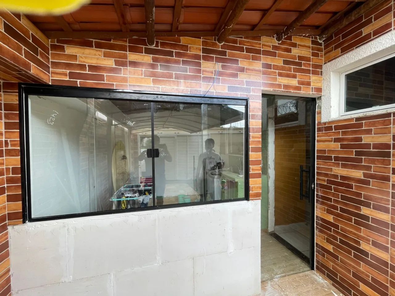 Esquadrias de Alumínio e Vidro | Janelas, Portas, Box, Guarda-Corpo e Coberturas - Foto 5