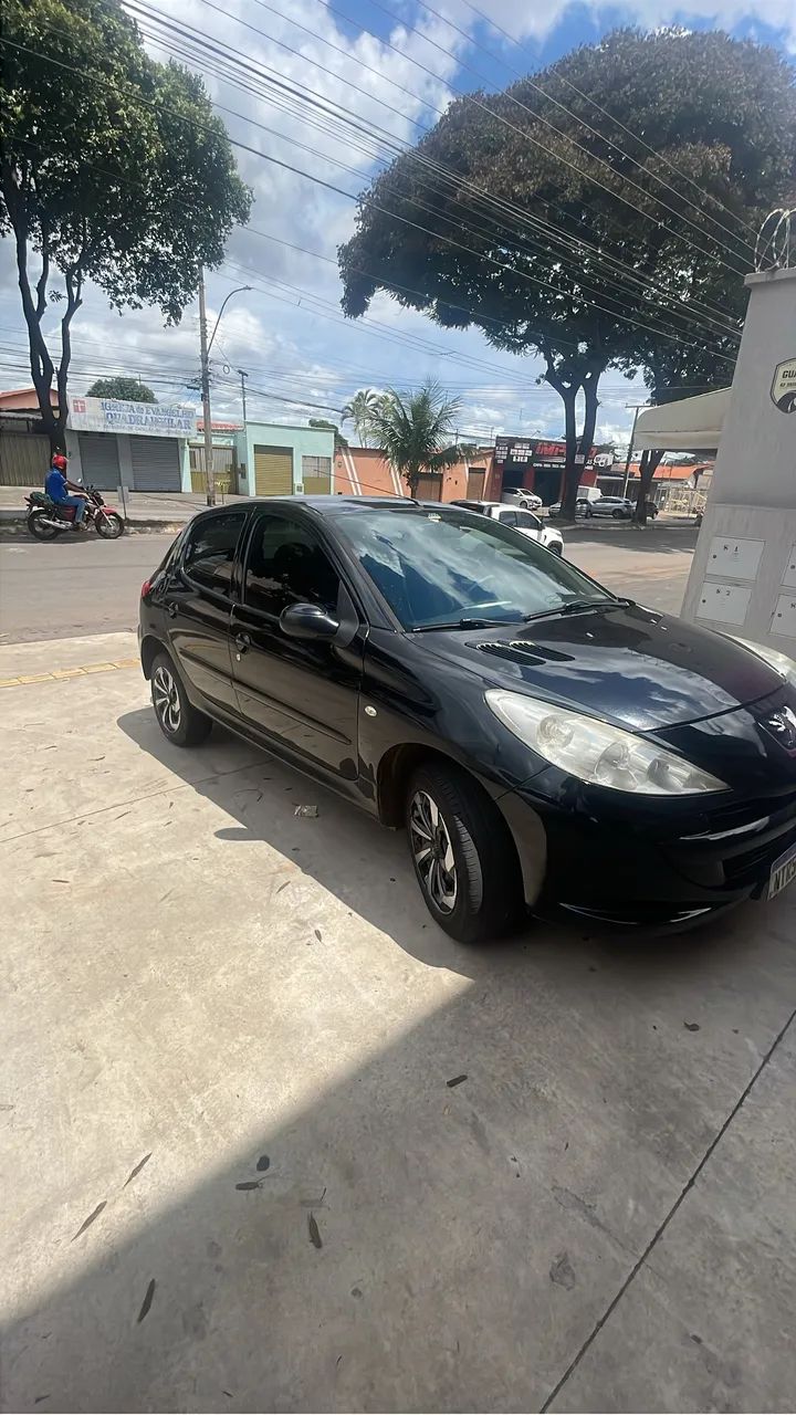 Peugeot 207 207 XR 1.4 Flex 8V 3p 2011