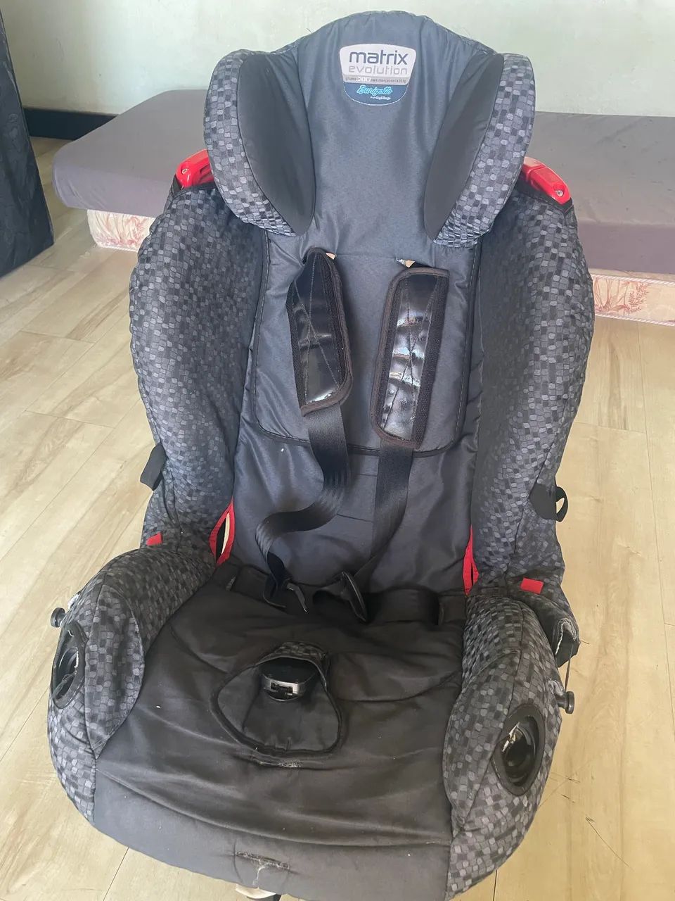 cadeirinha burigotto matrix evolution k 0-25kg - Foto 3