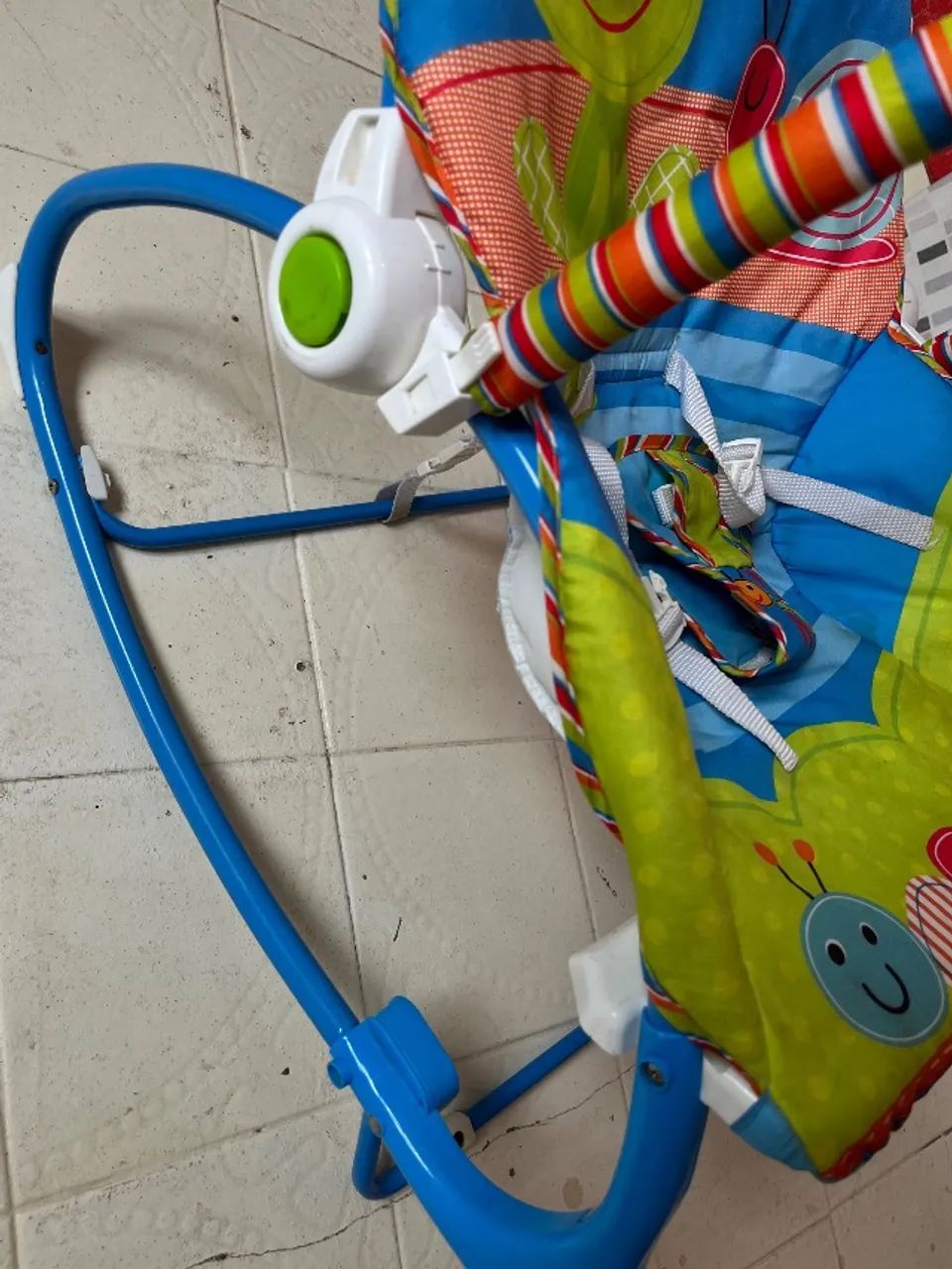 Cadeirinha vibratória para bebês  - Foto 2
