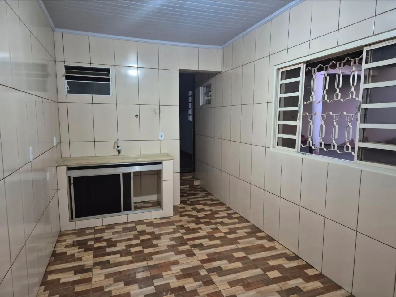 Alugo kitnet em Ceilândia Sul