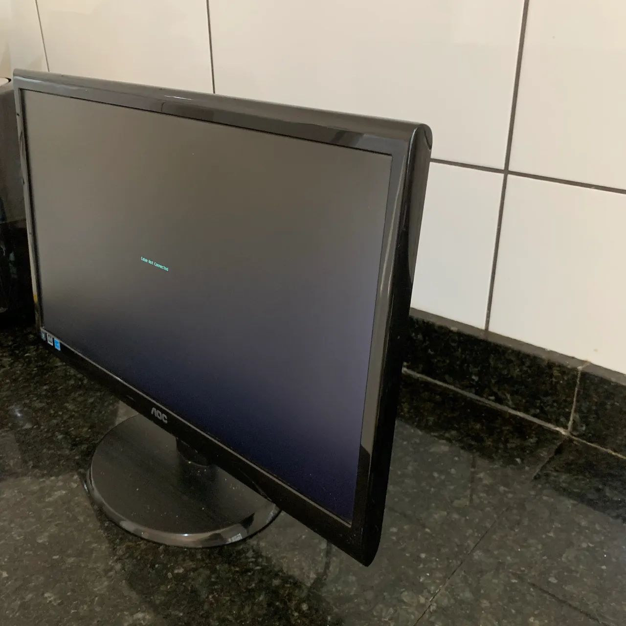 Monitor AOC 21.5" Full HD Bivolt - Excelente p/ PC, Trabalho e Estudos - Foto 3