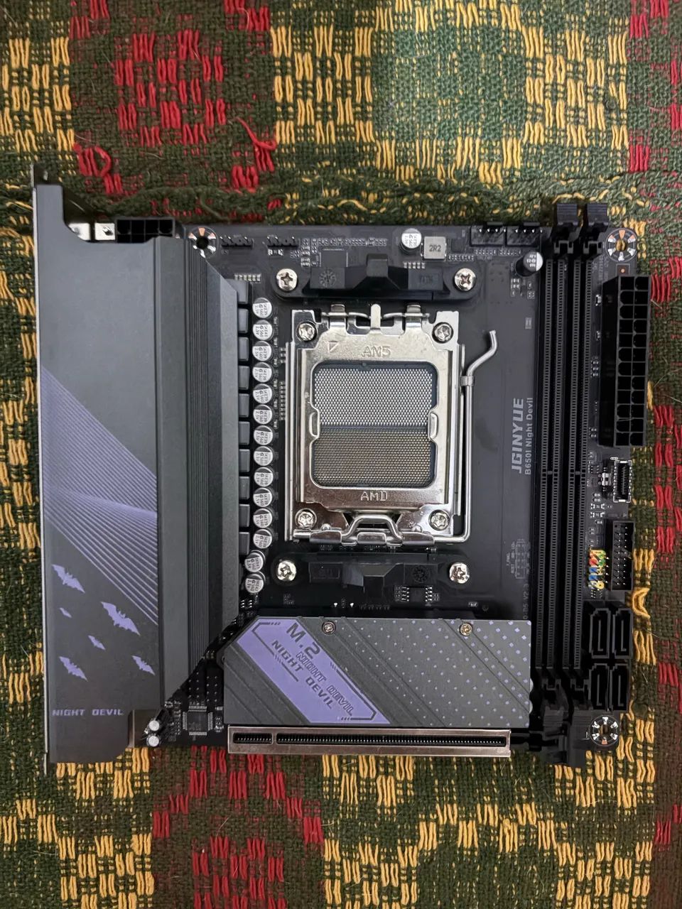 Placa mãe B650 Mini itx Night Devil AM5 DDR5 - Foto 2