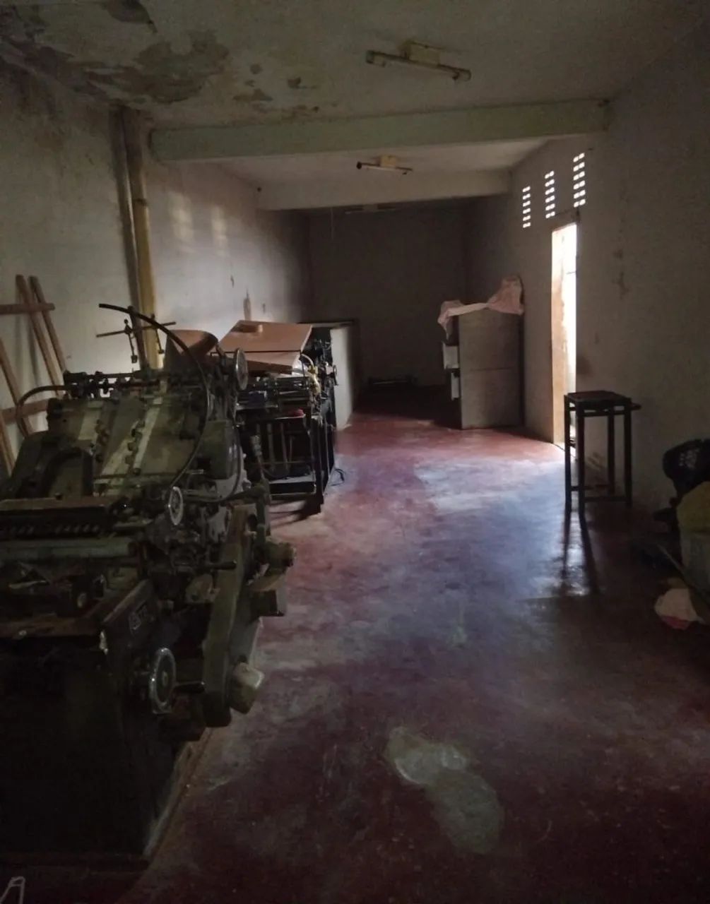 Casa com ponto comercial em baixo. - Foto 5