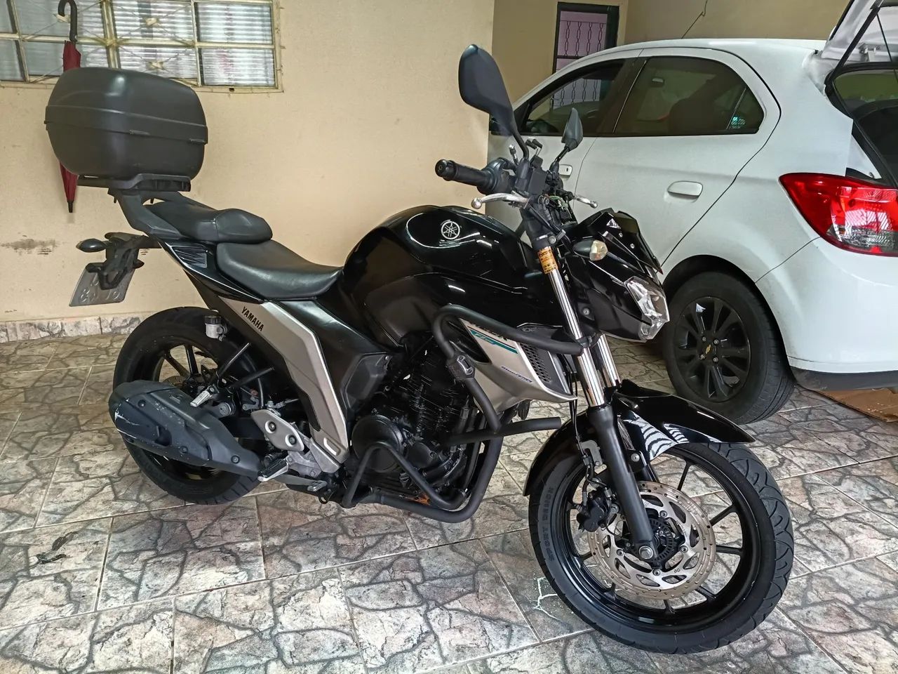 Fazer 250 preta