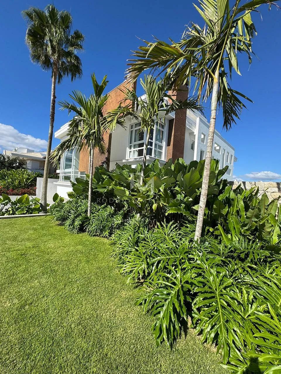 Casa à venda em Jurerê Internacional, Florianópolis-SC, com 4 suítes - Foto 4