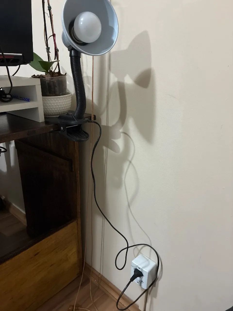 Abajur de mesa, estudos, leitura  - Foto 4