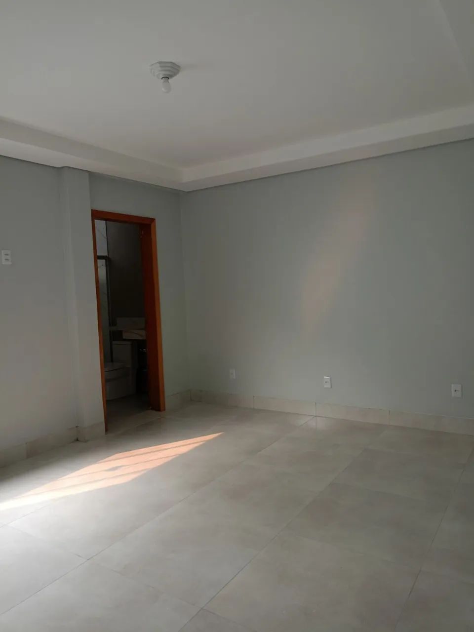 ALUGO CASA COM 3 QUARTOS TODA REFORMADA NO PORTO - Foto 2